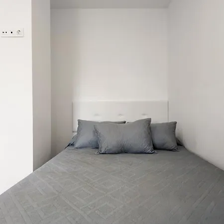 Sealmar Moliere Apartment